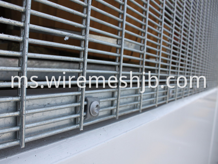 Additional Wire Security Fence